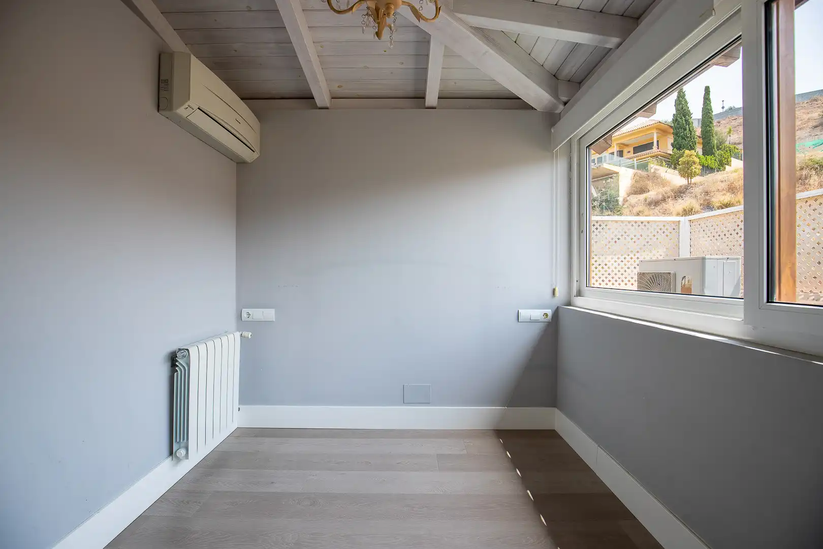 Bedroom of Attic for sale in Málaga  with Air Conditioner, Terrace and Swimming Pool