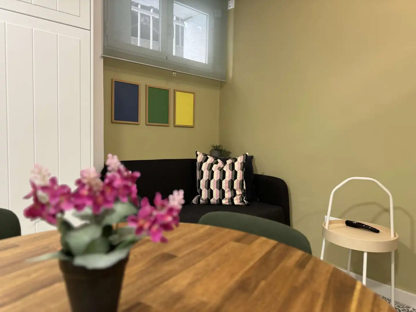 Sala de estar de Apartamento para compartir en  Madrid Capital con Aire acondicionado, Calefacción y Terraza