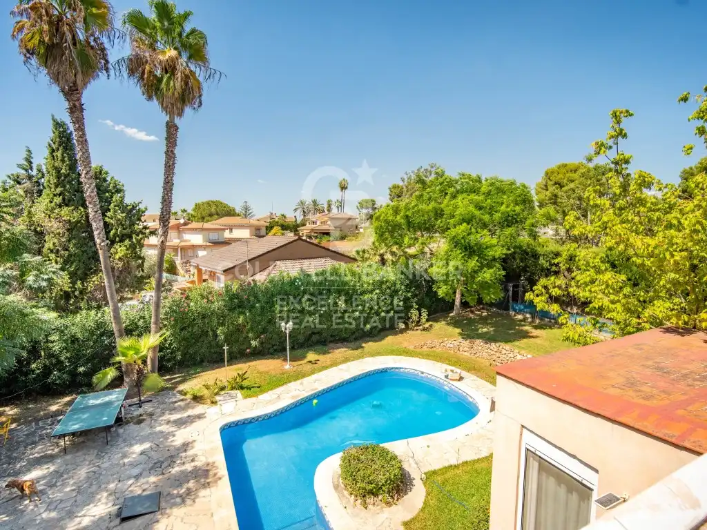 Jardí de Casa o xalet en venda en Riba-roja de Túria amb Aire condicionat, Calefacció i Jardí privat