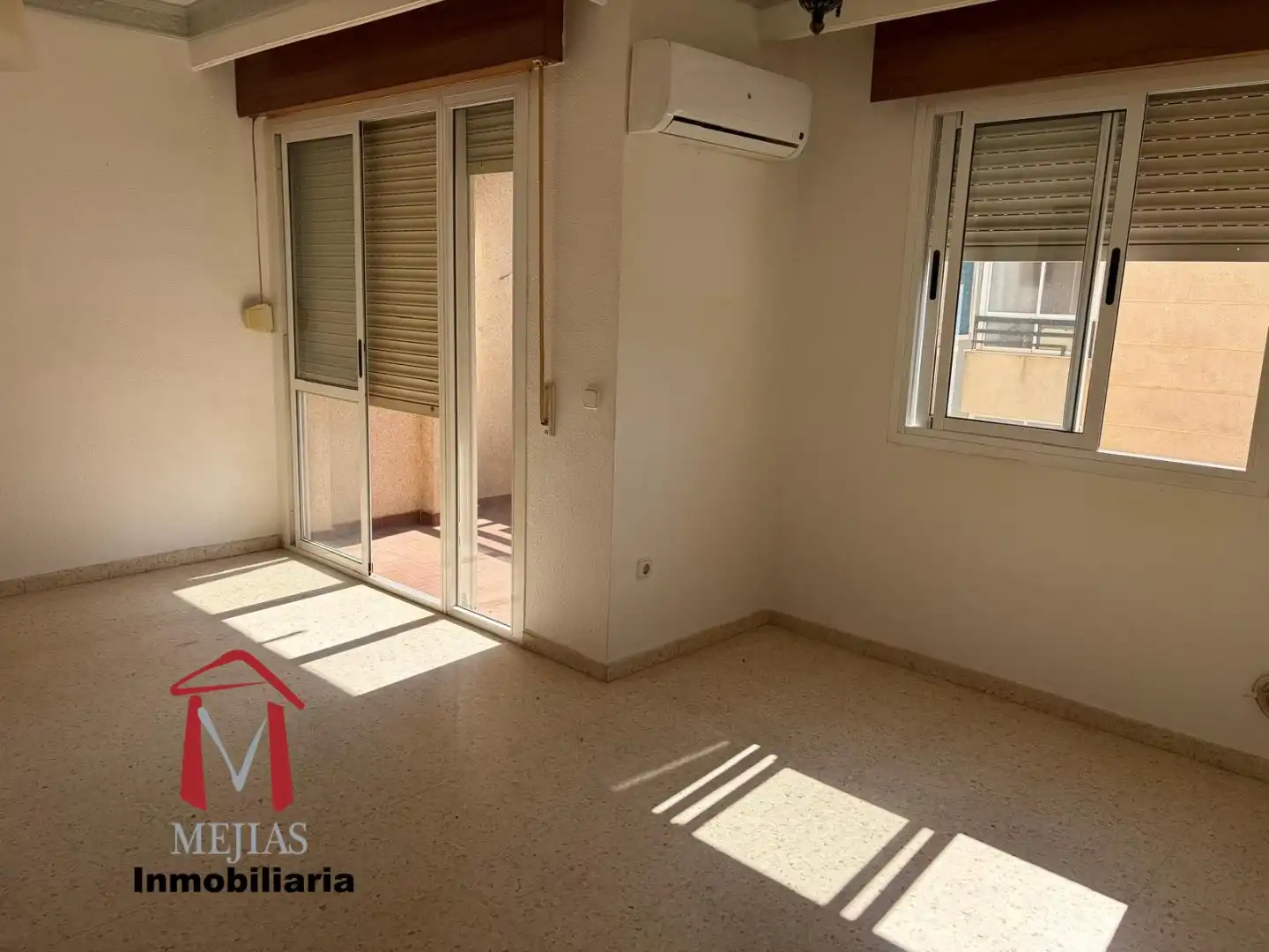 Piso con ascensor en venta en Zona de la Vega, imagen 3