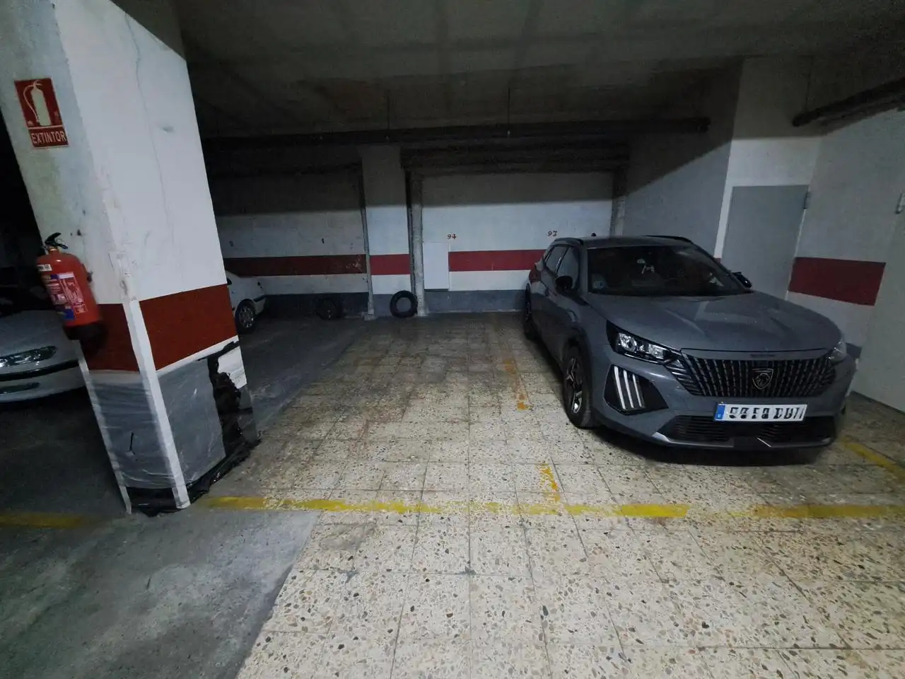 Parkplatz von Garage zur Miete in  Zaragoza Capital