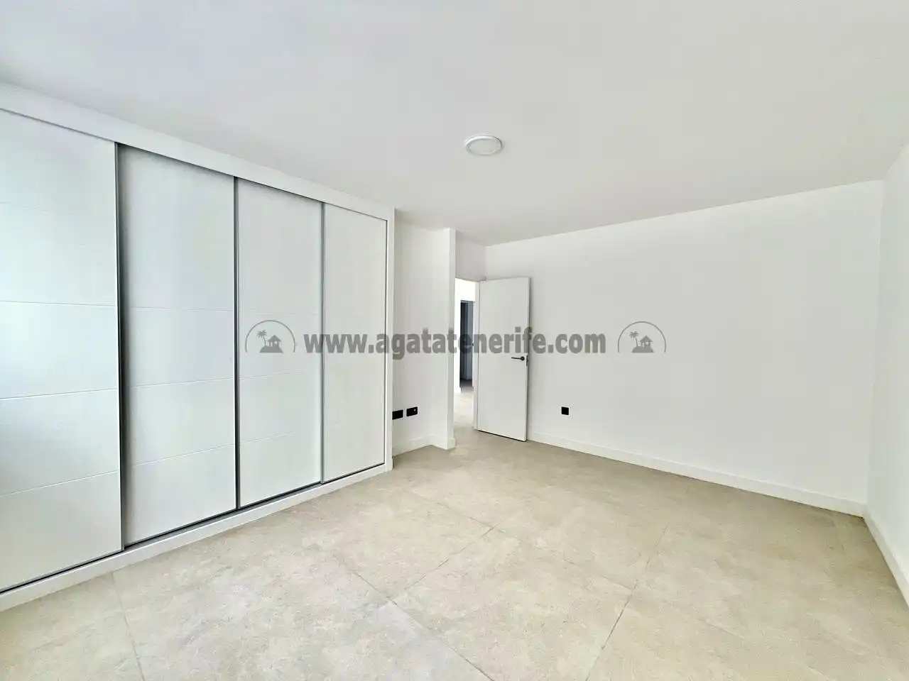 Bedroom of Houses for sale in Los Realejos  with Terrace, Swimming Pool and Balcony