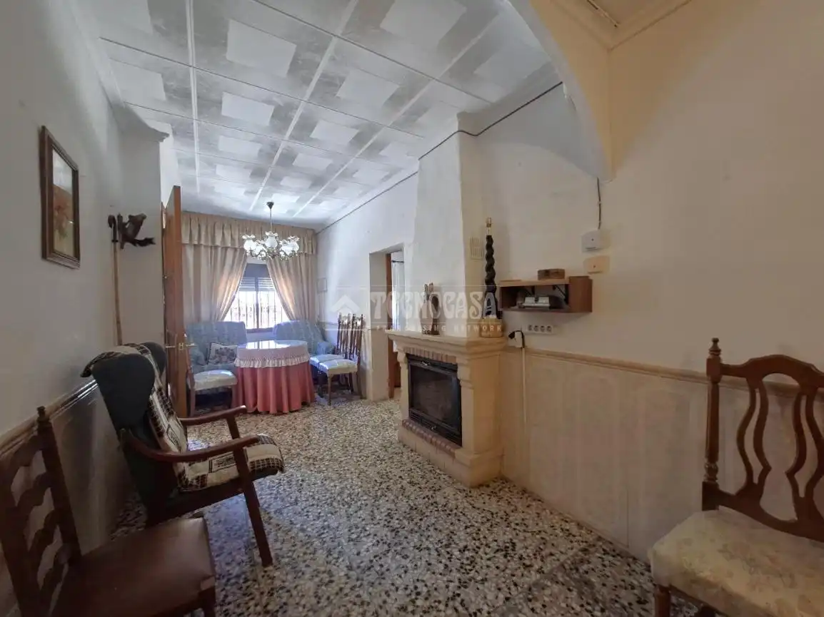 Sala d'estar de Casa adosada en venda en Valle del Zalabí amb Calefacció i Terrassa