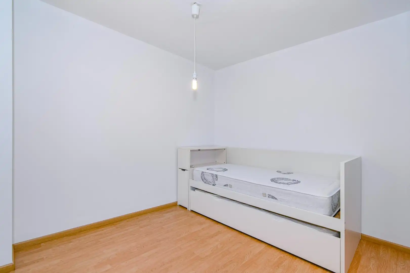 Dormitori de Planta baixa en venda en Alhendín amb Aire condicionat, Jardí privat i Terrassa