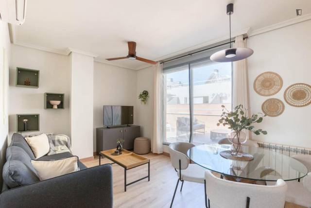 Apartamento en Alquiler en Canillas