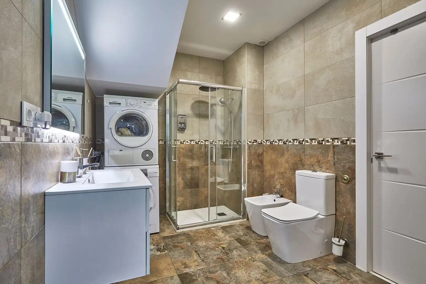 Baño de Casa adosada en venta en Terrassa con Aire acondicionado, Calefacción y Parquet