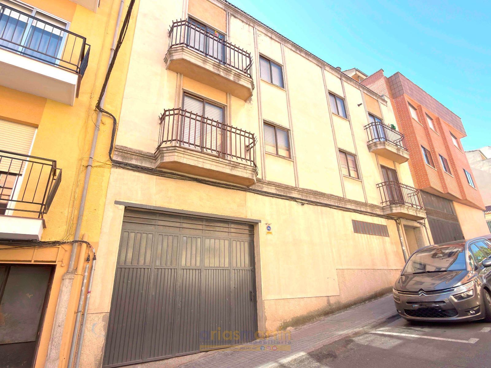 Exterior view of Flat for sale in Salamanca Capital  with Heating, Terrace and Storage room