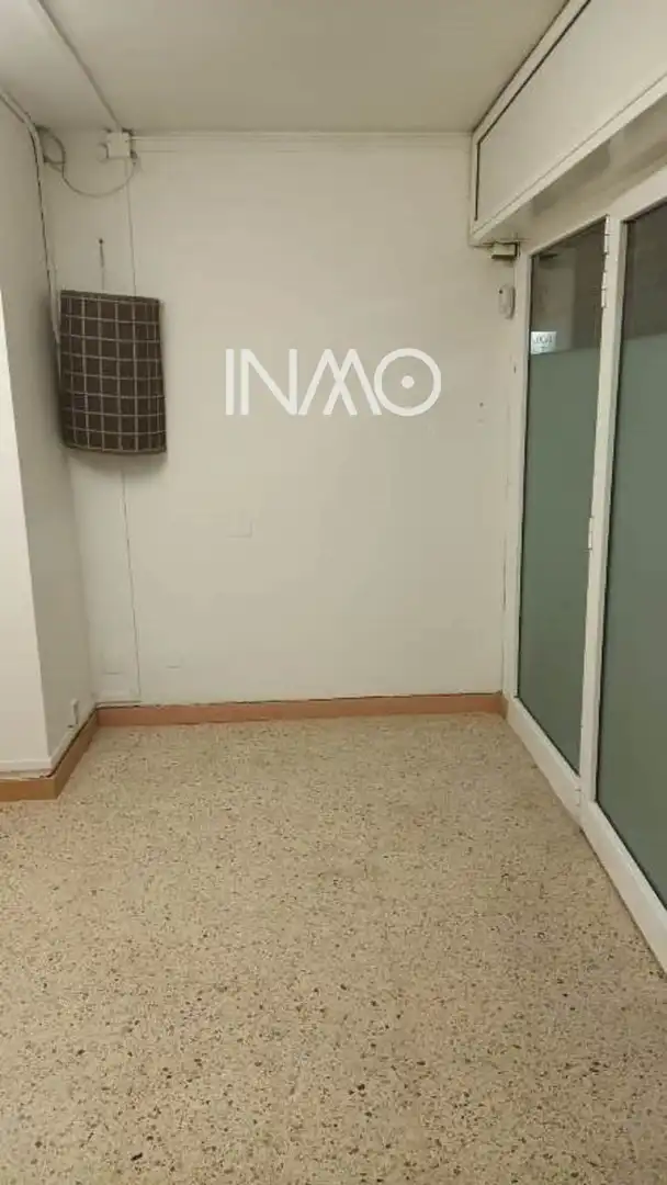 Local comercial en alquiler en Joan Maragall, imagen 5