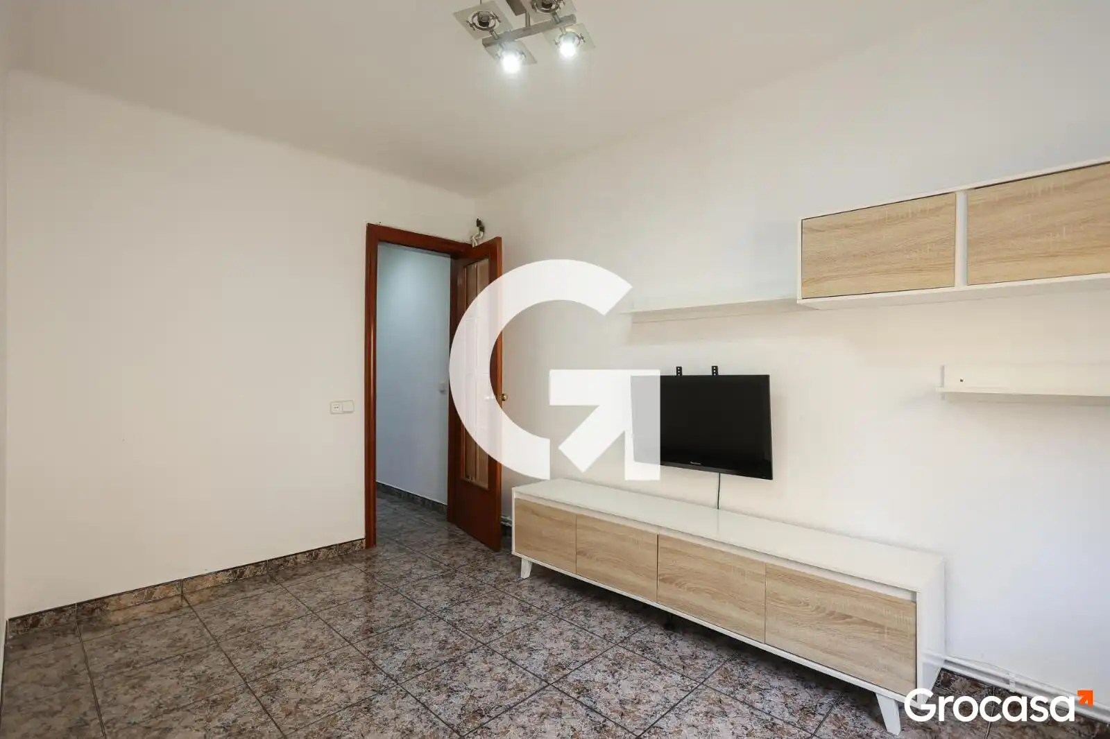 Piso con terraza en venta en PJ CRONOS