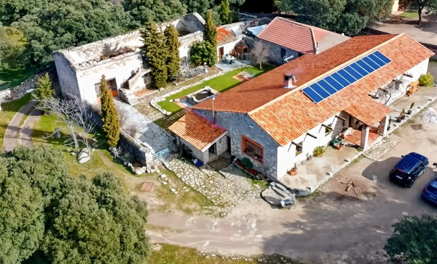 Exterior view of Country homes for sale in Colmenarejo  with Private garden