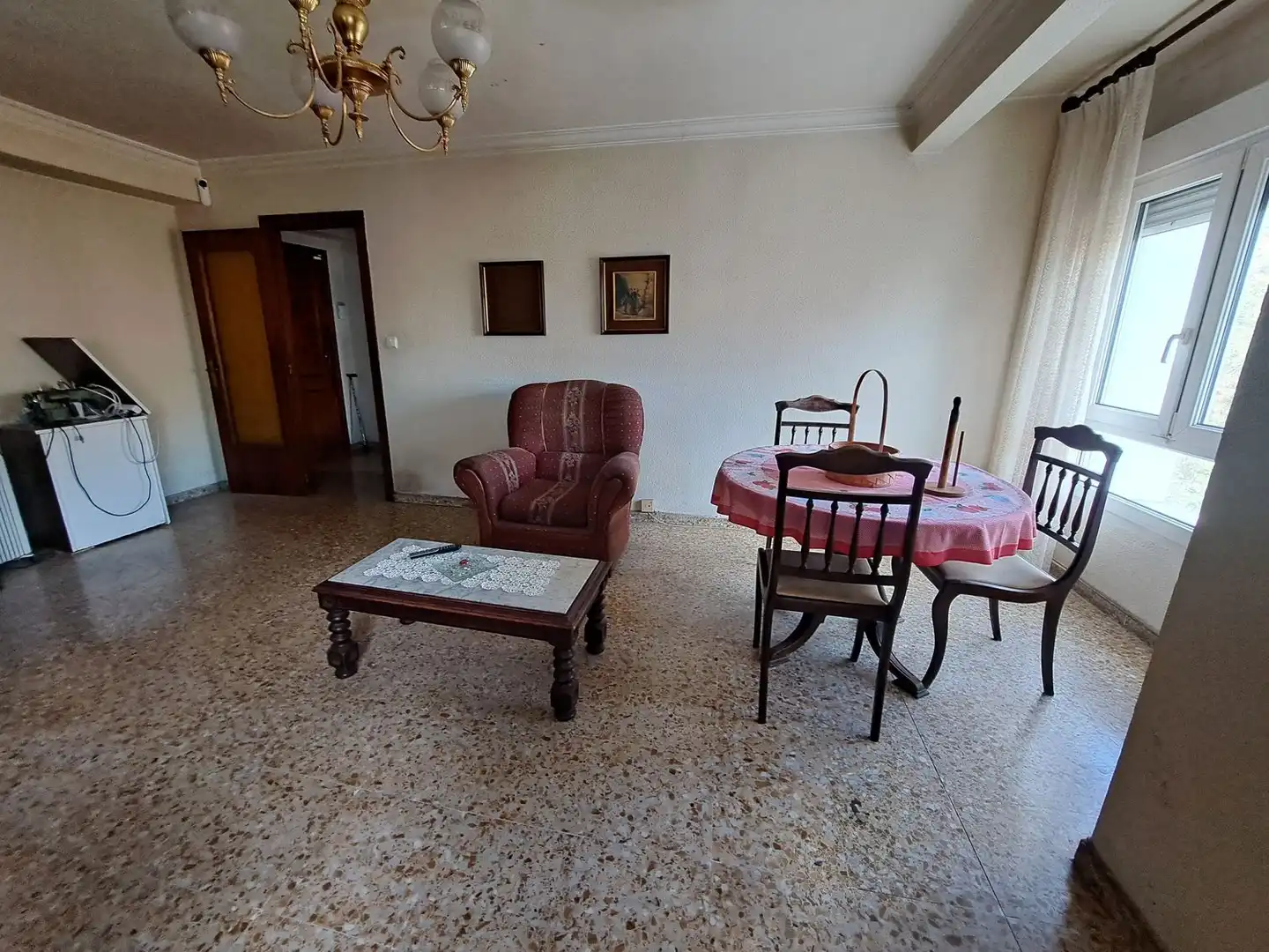Sala d'estar de Pis en venda en Gijón  amb Piscina