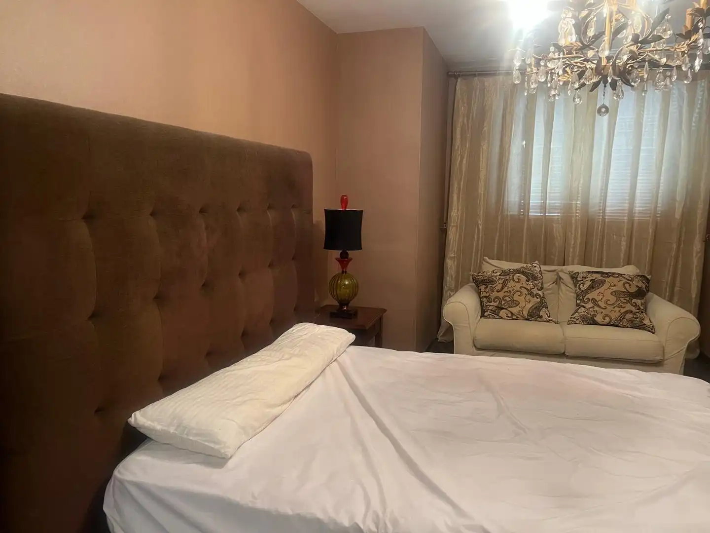 Habitación de Piso de alquiler en Tavernes de la Valldigna con Aire acondicionado y Amueblado