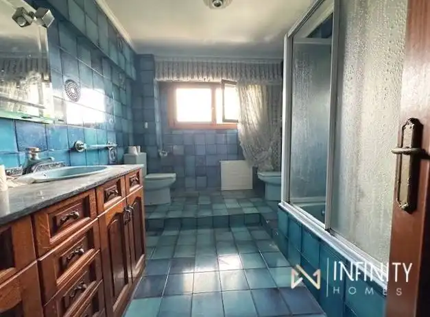 Baño de Casa o chalet en venta en Lezama con Calefacción, Jardín privado y Terraza