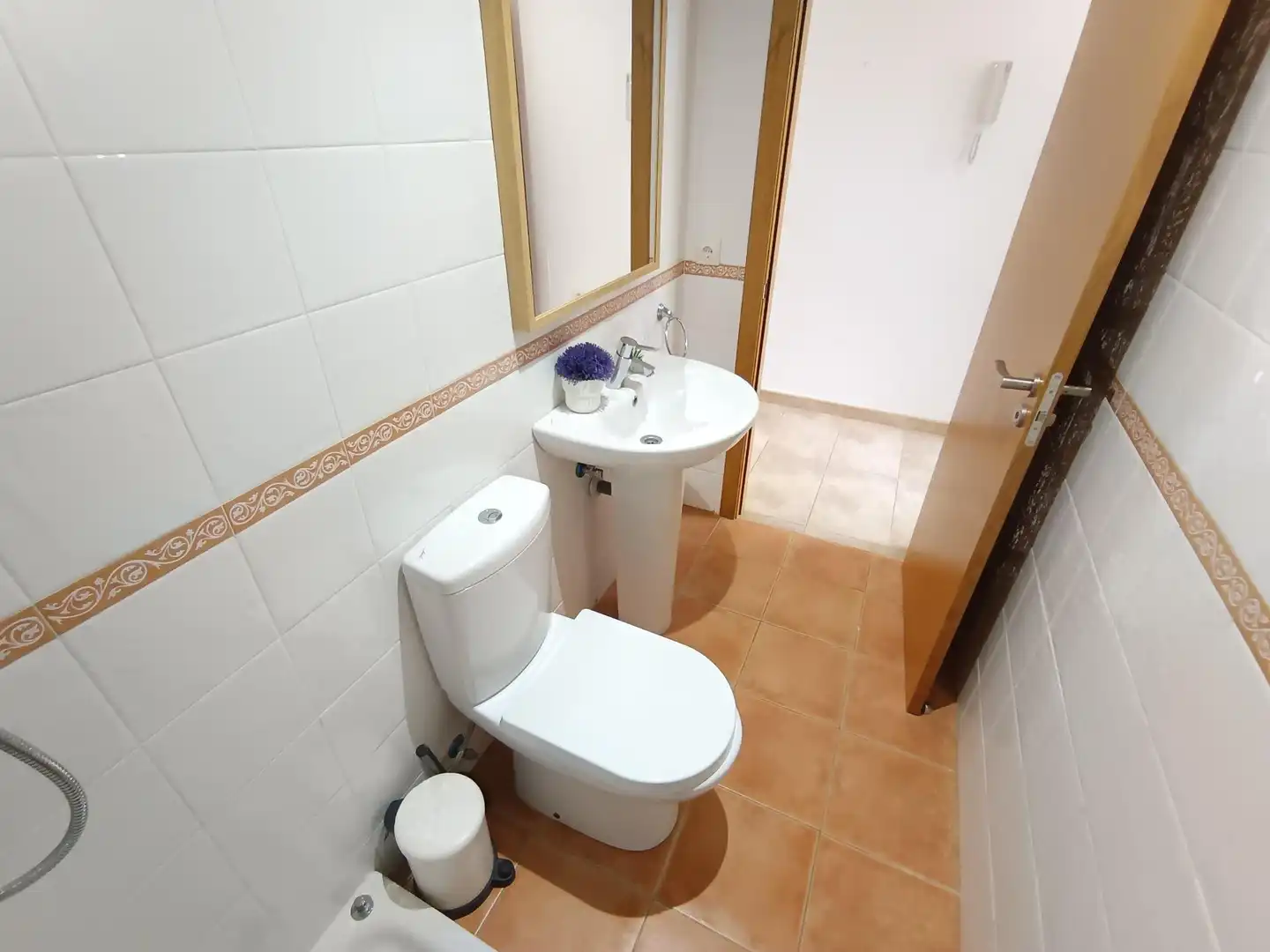 Baño de Casa adosada en venta en Molina de Segura con Aire acondicionado, Calefacción y Jardín privado