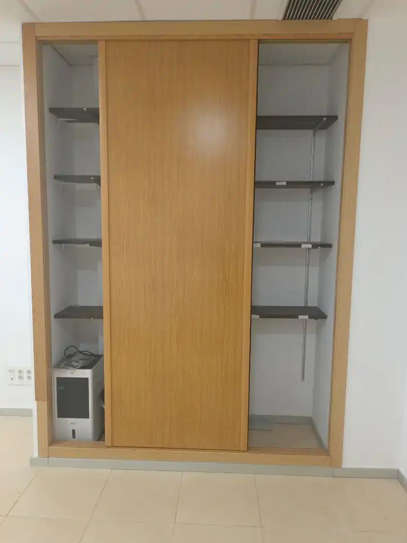 Büro zum Verkauf in Sevilla mit Klimaanlage und Abstellraum
