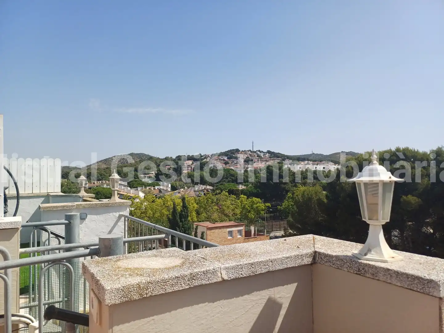 Außenansicht von Dachboden zum Verkauf in Calafell mit Klimaanlage, Terrasse und Abstellraum