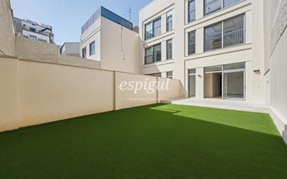 Terrassa de Dúplex en venda en L'Hospitalet de Llobregat amb Aire condicionat, Calefacció i Jardí privat