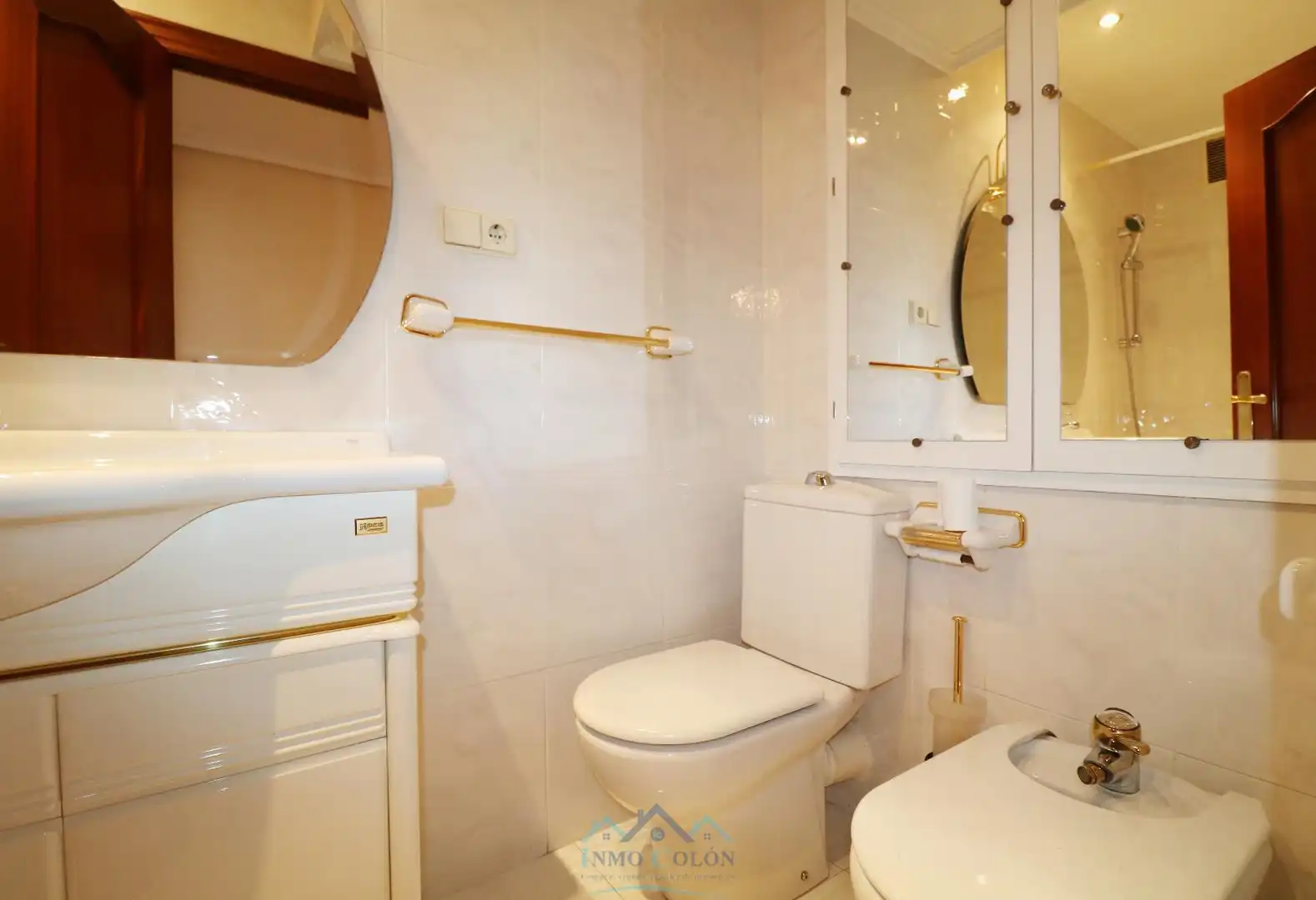 Baño de Piso en venta en Irun  con Calefacción y Amueblado