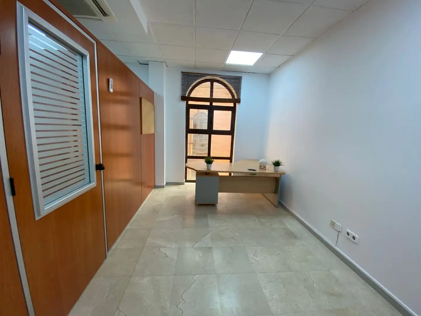 Office for rent in Fuenlabrada  with Air Conditioner and Heating
