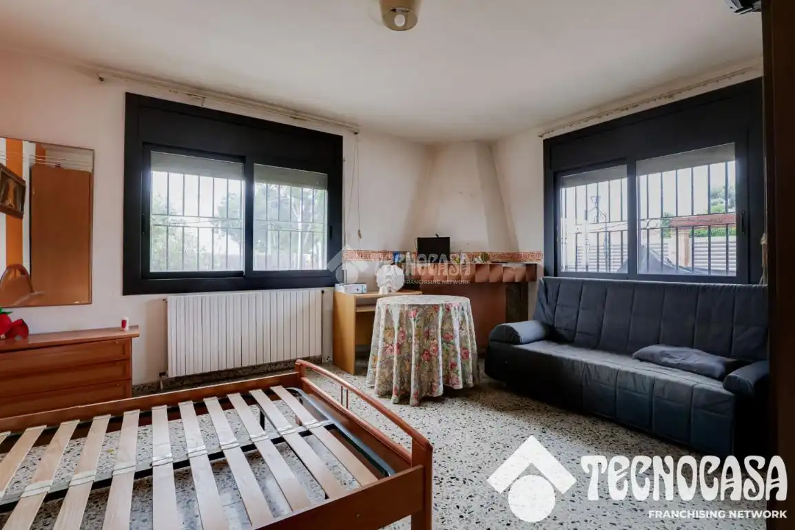 Dormitori de Casa o xalet en venda en Rubí amb Calefacció