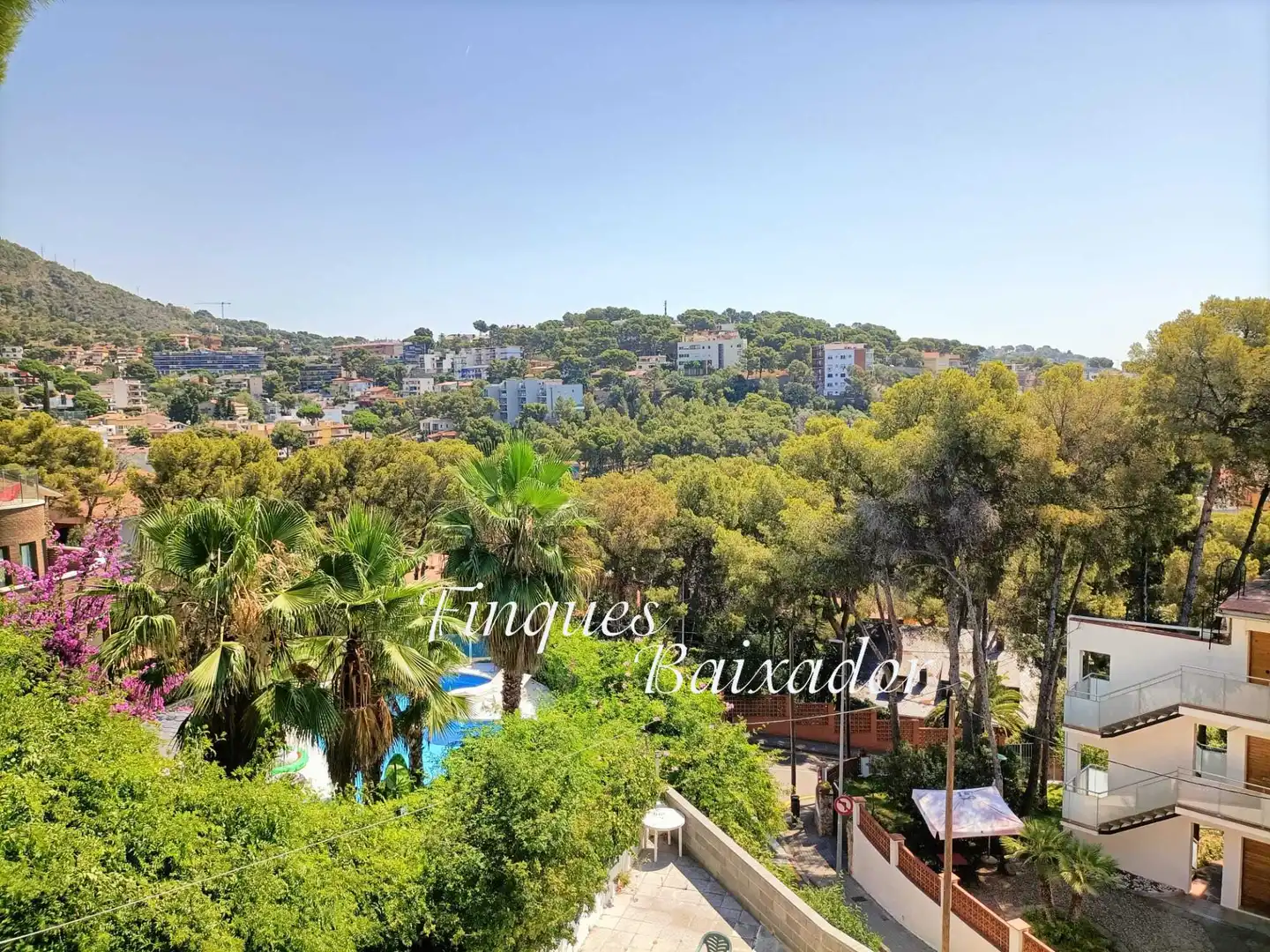 Vista exterior de Casa adosada de alquiler en Castelldefels con Calefacción, Terraza y Amueblado