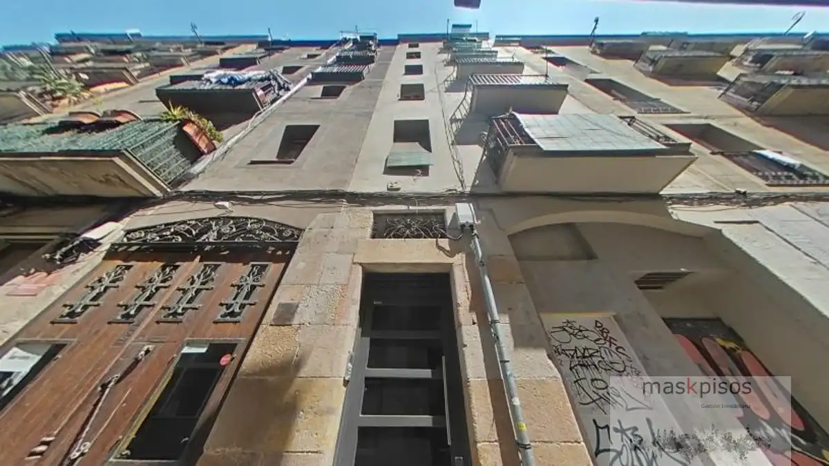 Exterior view of Flat for sale in Santa Coloma de Gramenet