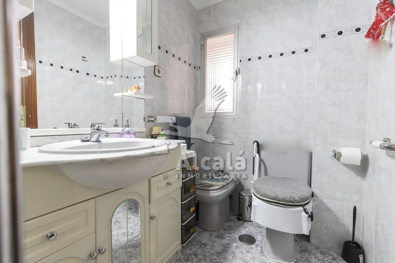 Baño de Piso en venta en Alcalá de Henares con Calefacción, Terraza y Trastero