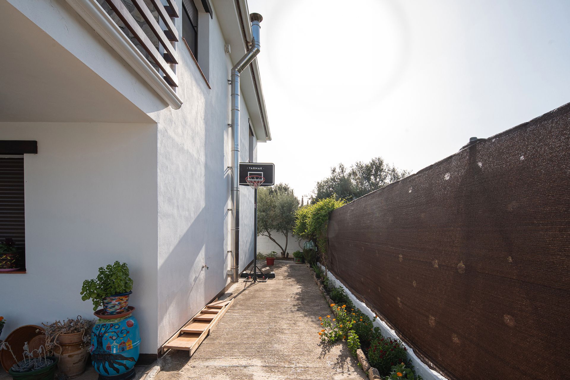 Vista exterior de Casa o xalet en venda en Atarfe amb Aire condicionat, Calefacció i Jardí privat