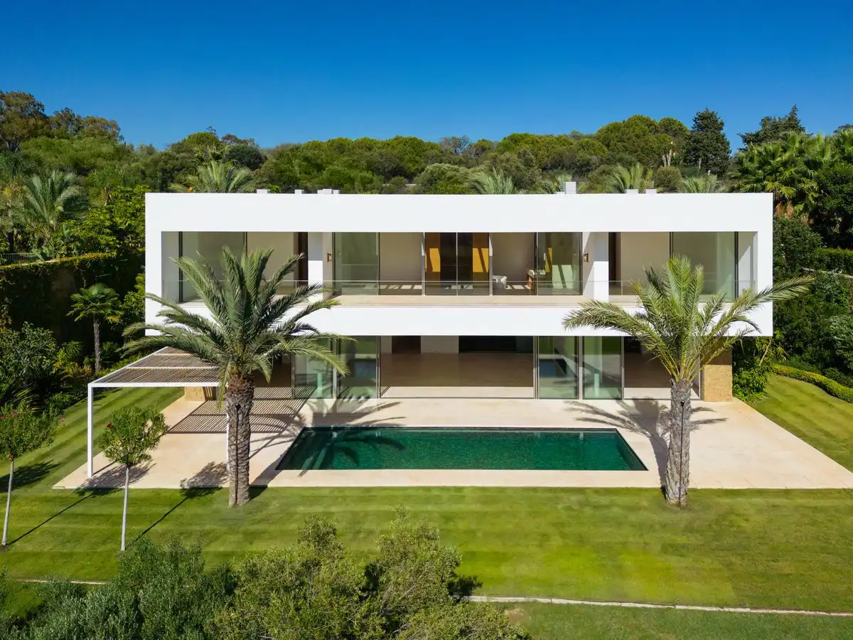 Maison avec piscine à vendre à Bahía de Casares