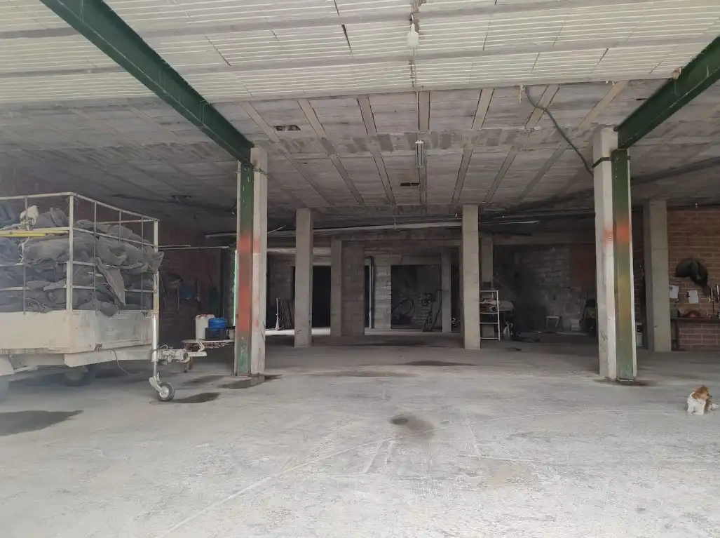 Gebäude zum Verkauf in Cuevas del Campo