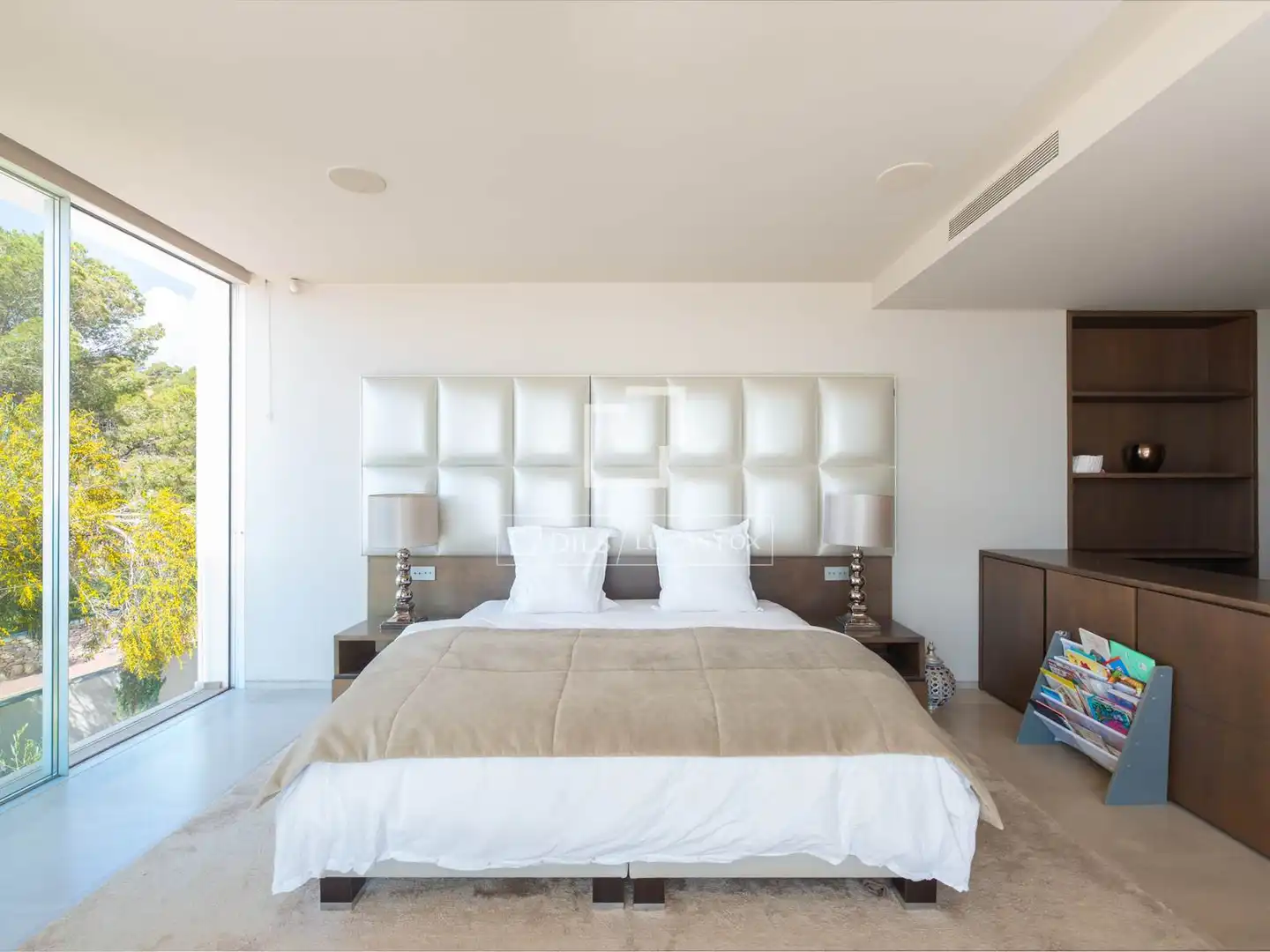 Bedroom of Houses for sale in Santa Eulària des Riu  with Air Conditioner, Heating and Private garden