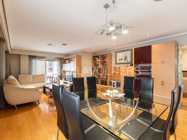 Apartament amb ascensor en venda a Centro