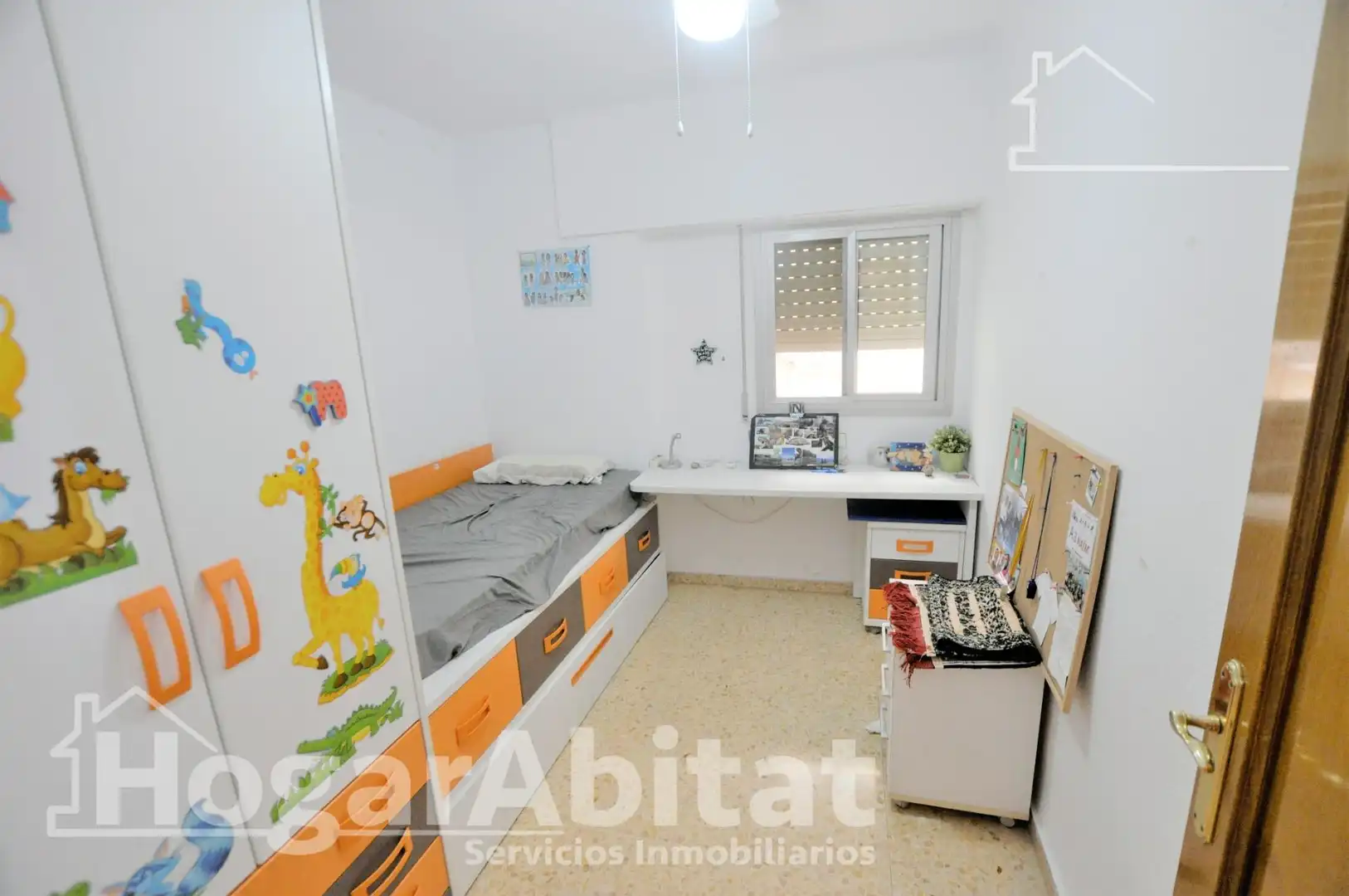 Habitación de Piso en venta en Burjassot con Aire acondicionado, Calefacción y Terraza