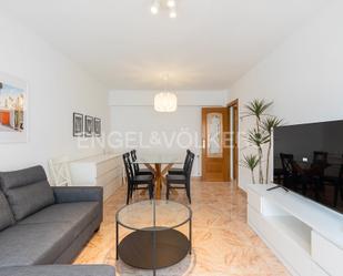 Sala d'estar de Apartament de lloguer en  Valencia Capital amb Aire condicionat i Balcó