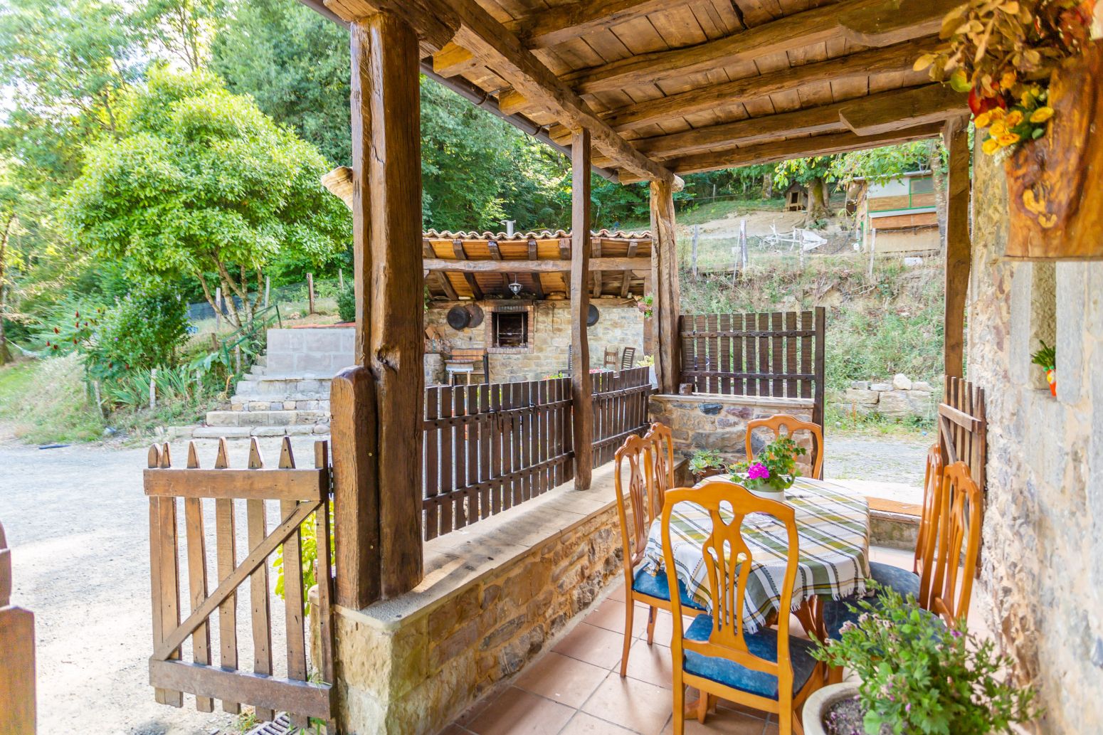 Terrassa de Casa o xalet en venda en Anue amb Jardí privat, Terrassa i Balcó