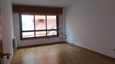 Foto 3 de Apartamento de alquiler en Cambre , A Coruña