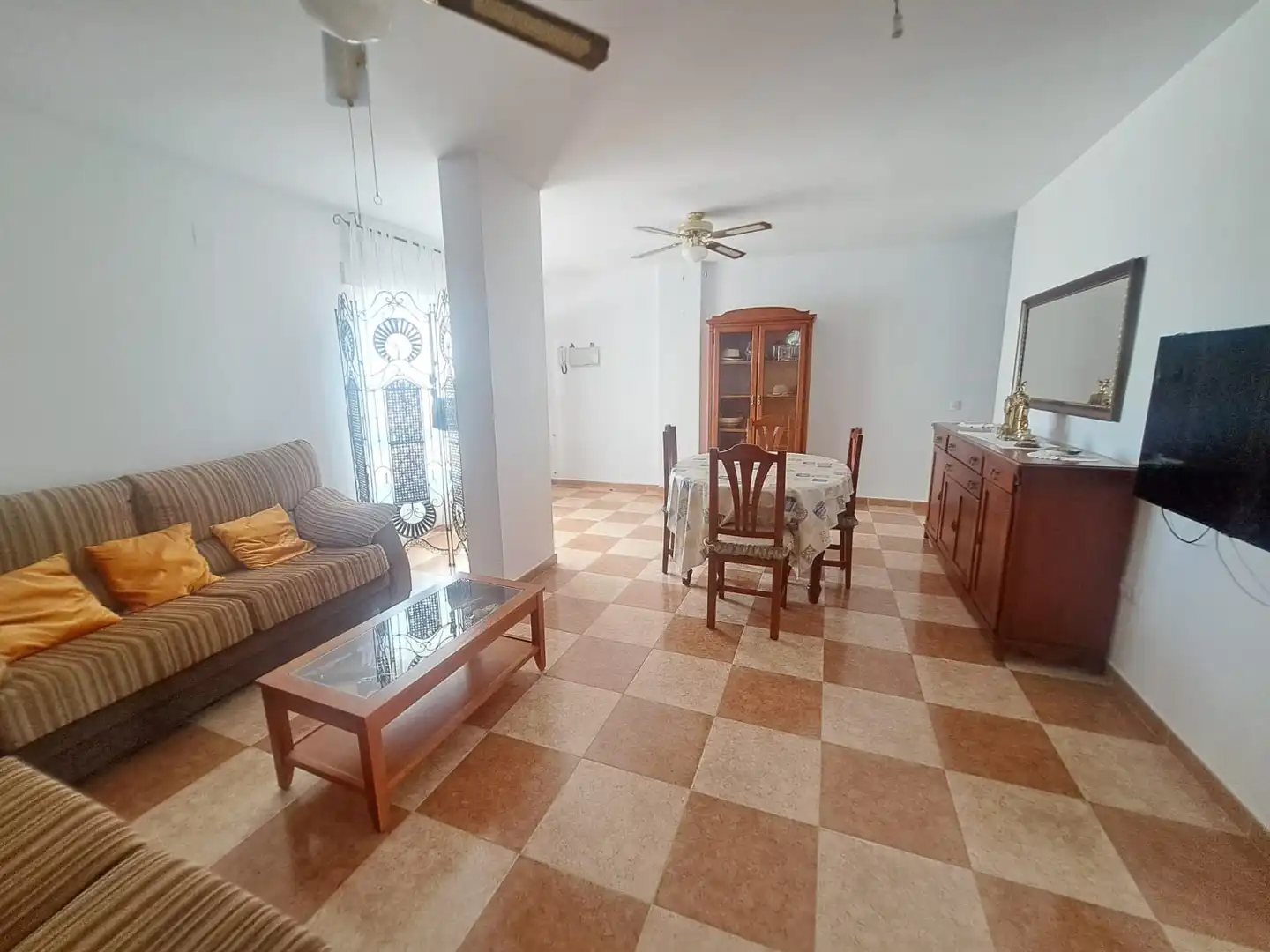 Sala de estar de Casa adosada en venta en Casar de Cáceres con Calefacción y Amueblado