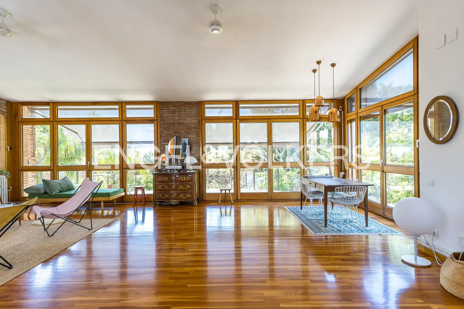 Sala de estar de Finca rústica en venta en Vilanova i la Geltrú con Calefacción, Jardín privado y Terraza