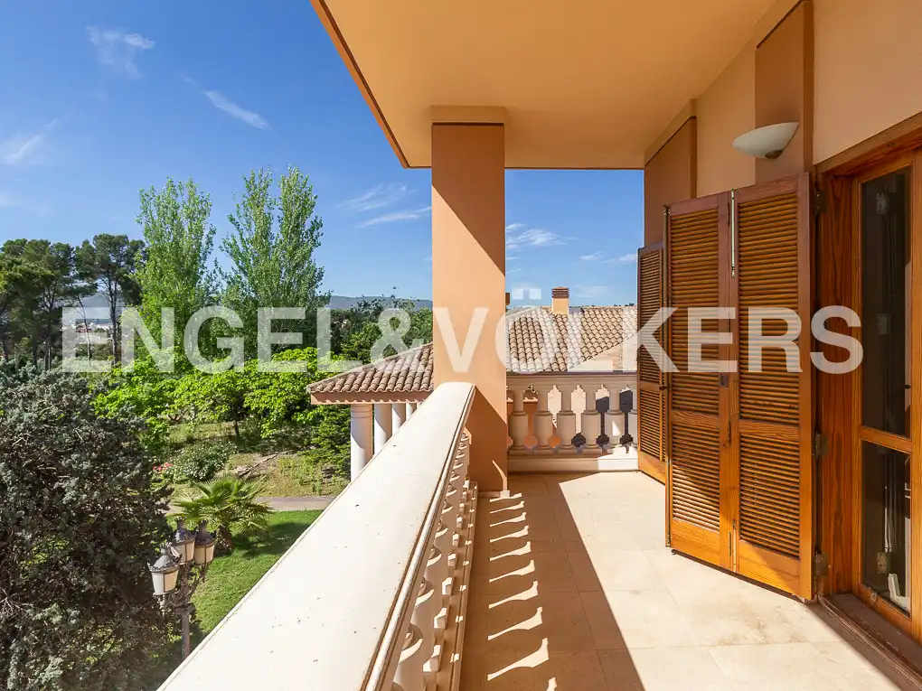 Balcony of Houses for sale in Ontinyent  with Air Conditioner, Heating and Private garden