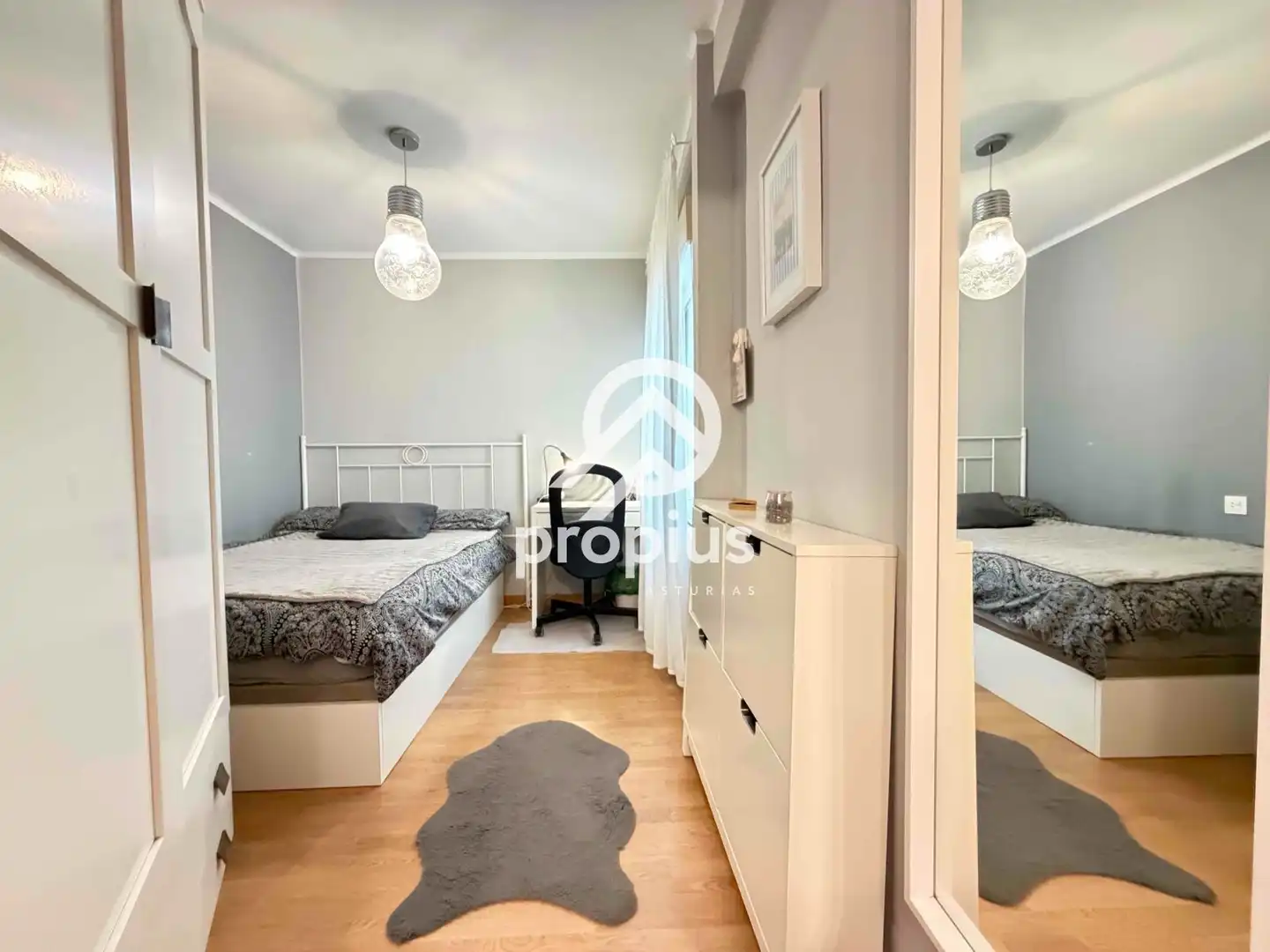Schlafzimmer von Wohnung zum Verkauf in Oviedo  mit Heizung, Abstellraum und Möbliert