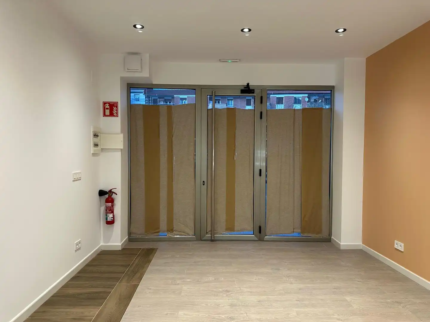 Locale commerciale in vendita a Calle Eladio Bustamante, imagen 15