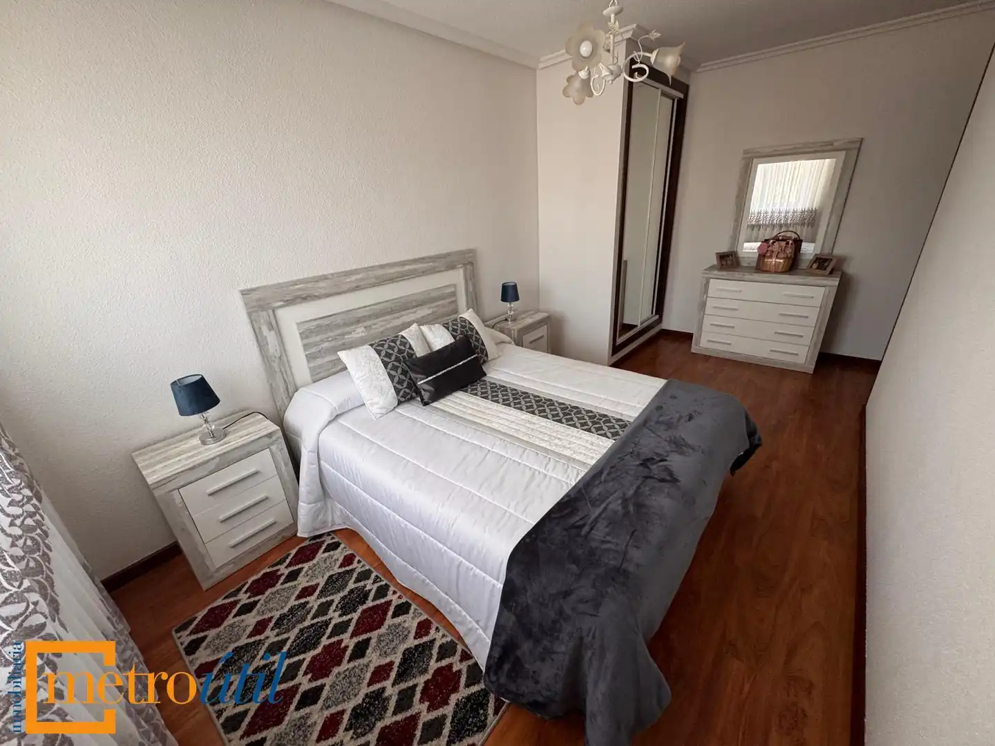Dormitori de Casa o xalet en venda en Mozárbez amb Calefacció, Jardí privat i Parquet