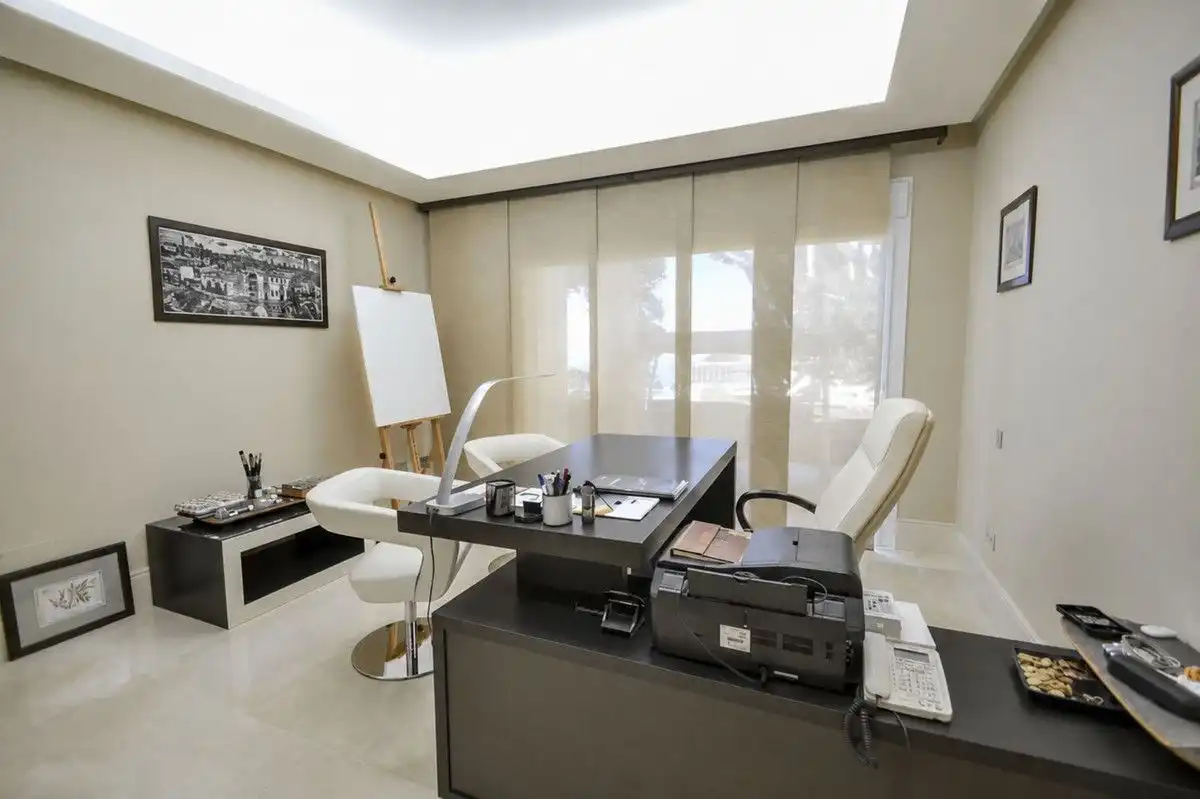Casa o xalet en venda en Marbella amb Aire condicionat, Jardí privat i Piscina
