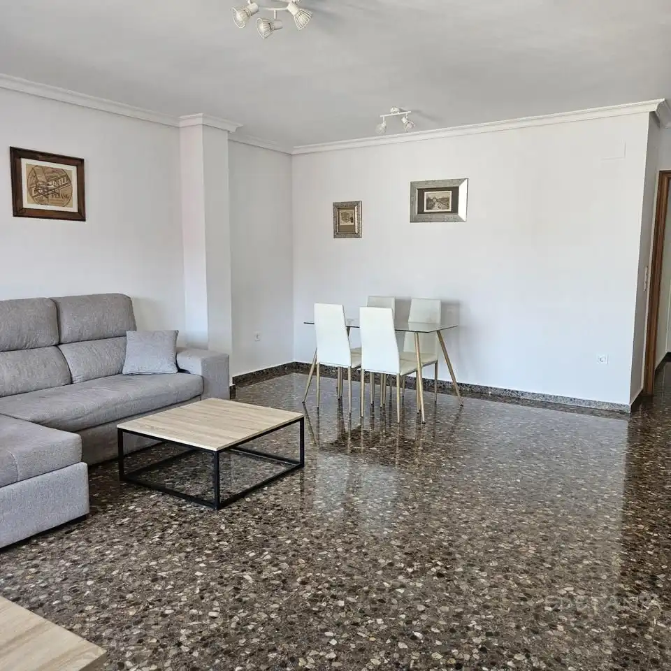 Sala de estar de Piso de alquiler en Moncada con Aire acondicionado, Amueblado y Internet