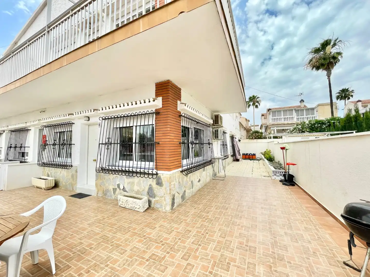 Vista exterior de Apartament de lloguer en Torrevieja amb Aire condicionat, Calefacció i Terrassa