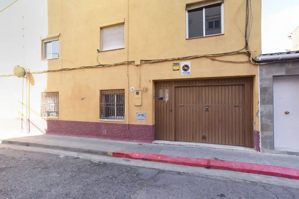 Vista exterior de Piso en venta en Sabadell