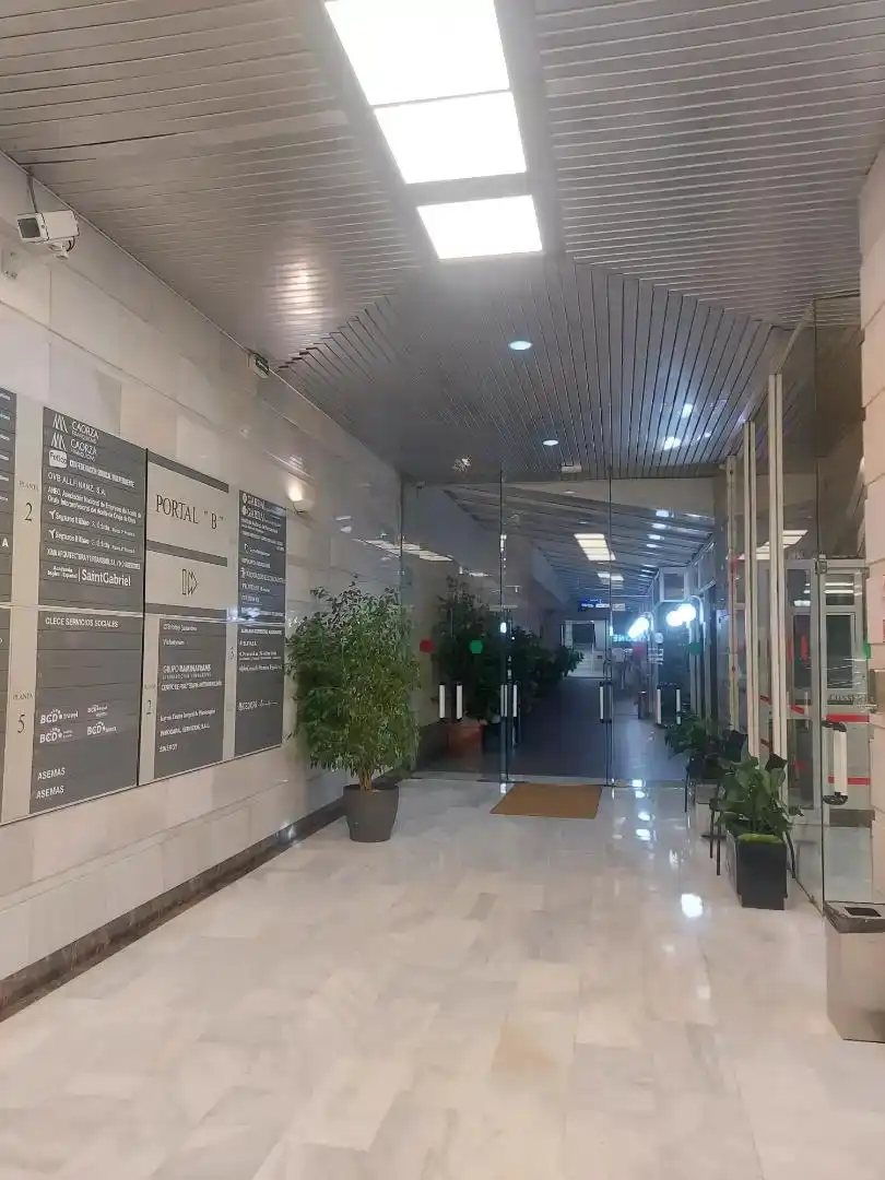 Garatge de lloguer en San Pablo - Santa Justa