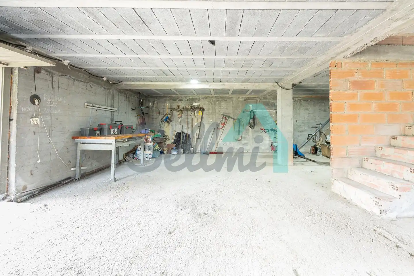 Casa adosada en venta en El Franco  con Calefacción, Jardín privado y Parquet