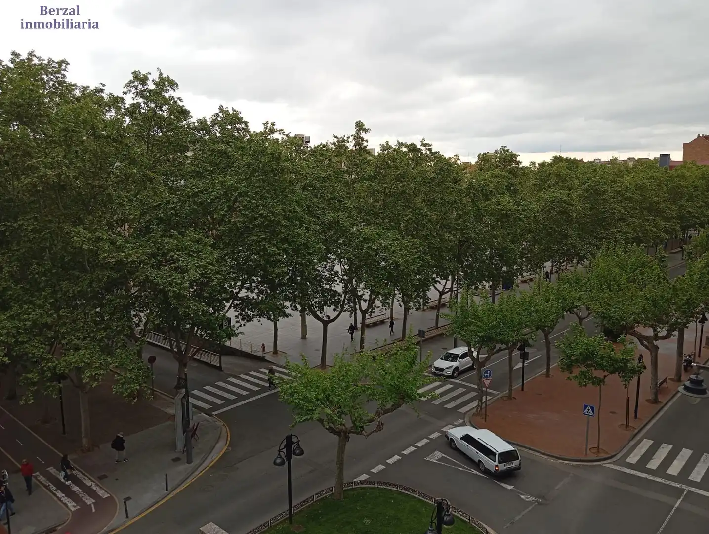 Pis de lloguer a Avenida DE LA PAZ, Gran Via