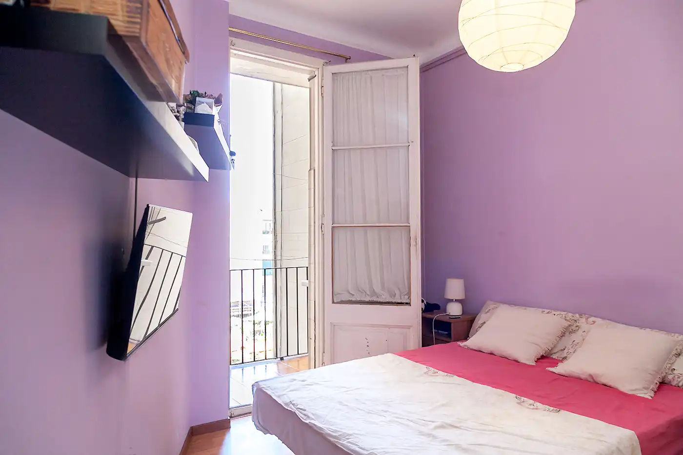 Habitación de Piso en venta en Barcelona con Balcón